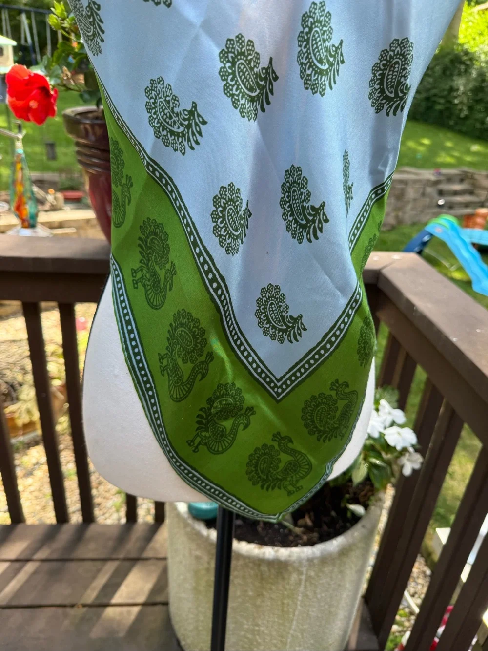 Vera Bradley drape pop